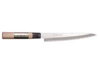 しっかり握れて滑りづらい包丁がほしいなら、木製がおすすめ