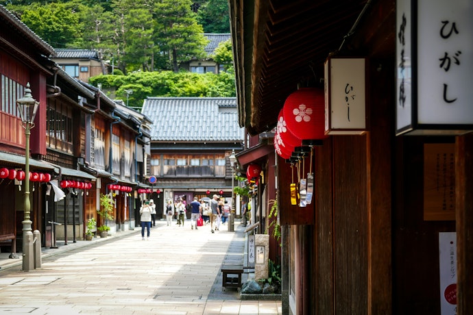 観光スポット巡りがメインの旅行には兼六園口(東口)周辺のホテル