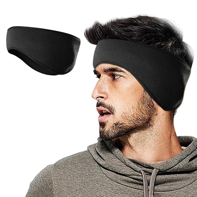 スポーツシーンにはずれにくいヘアバンド型