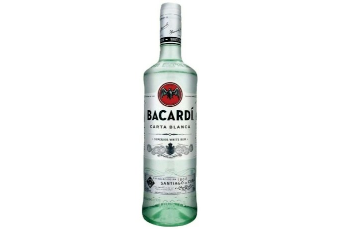 ホワイトラム:はじめてラム酒を飲む人におすすめ。カクテルベースにも使いやすい