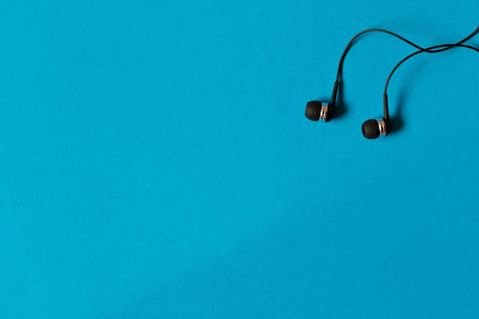 有線:劣化のない高音質が魅力。低遅延でゲーム用途にもおすすめ