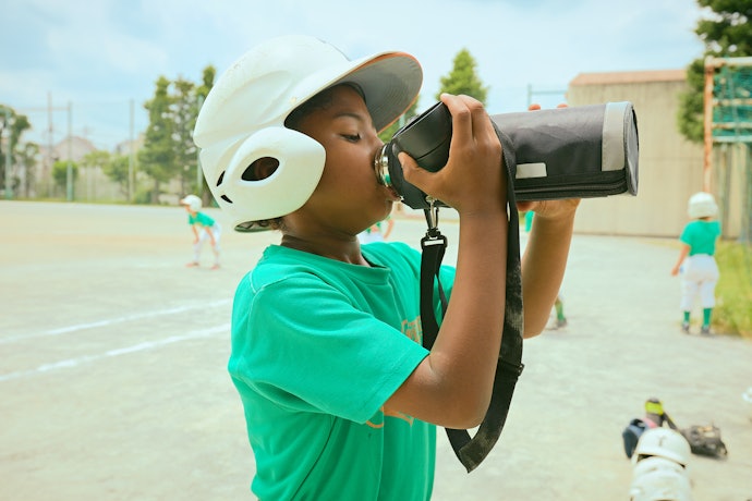 スポーツブランド:ナイキやミズノなど。スポーツやジム用にマッチ