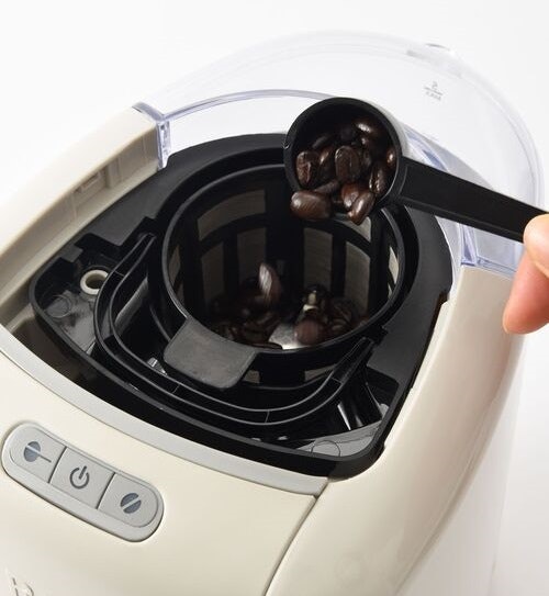 挽きたての豆の風味を気軽に楽しむなら全自動式がぴったり