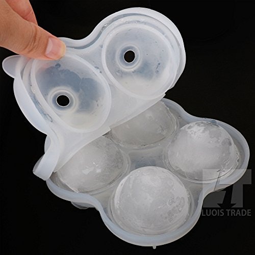 シリコン製:氷の取り出しやすさを重視する人向け。氷が型崩れしにくい