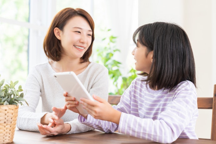 持ち運ぶなら、電子版がおすすめ。種類の多さも魅力
