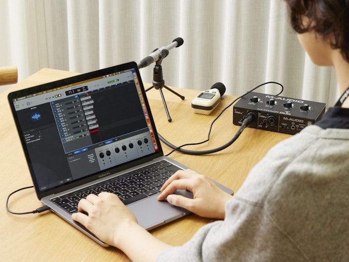 稼動音は約69.3dBと大きめ。周囲への配慮が必要