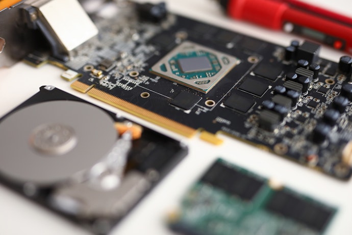 ストレージ:256GB以上が目安。容量不足解消にはHDD付属モデルも