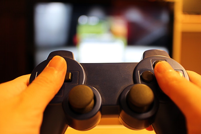 動きの速いゲームで遊ぶ人は、応答速度とリフレッシュレートをチェック