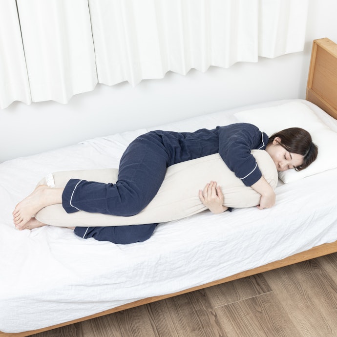 体にしっかりフィットし、自然な抱き心地を実現