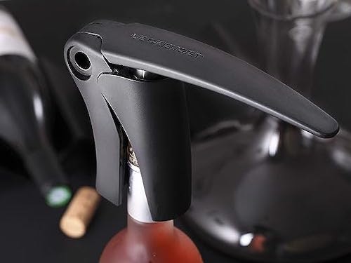 特別感のあるものを贈るなら、デザイン性に優れたブランド品をチョイス