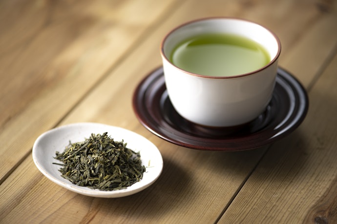 ご年配の方にはお茶・そばなどの定番品や鰻が入っているものを