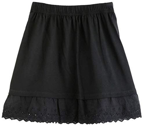 短いスカートの下に穿くなら、洋服の裾から見えづらい膝~膝上丈がベター