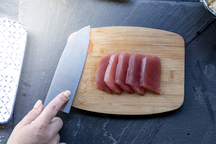 細かい作業をメインに使うなら片刃がベター