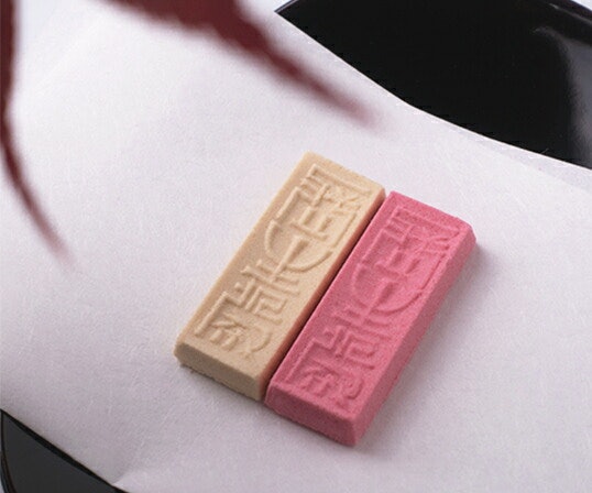 石川の和の文化を感じてほしいなら、伝統的な和菓子がおすすめ
