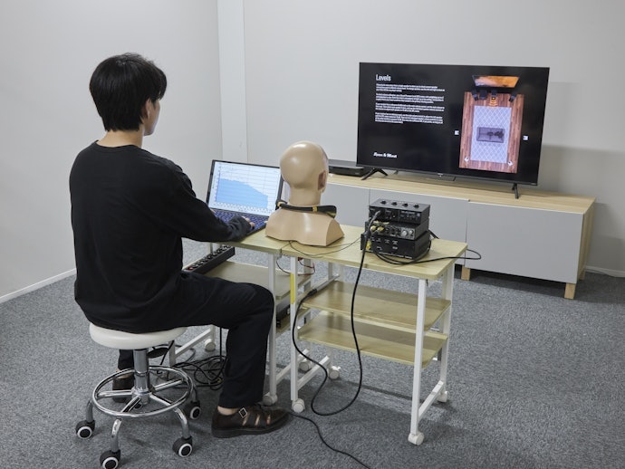 臨場感があり、映画・音楽に没入できる。音の定位感に優れたサウンド