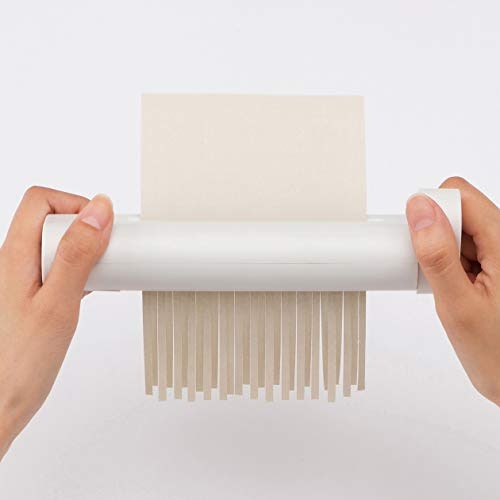 収納・持ち運びやすさ重視なら、小型&スリムサイズがうってつけ