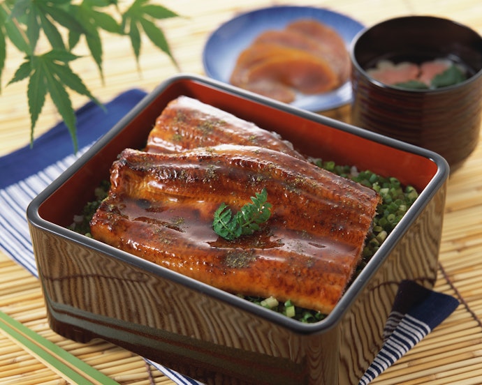 うなぎの味を堪能したい人は「つるや」「小柳」のうな重をチェック!