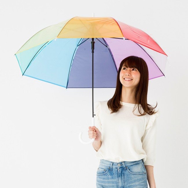 カラー付きデザイン:シンプルでかわいい傘がほしい人向け