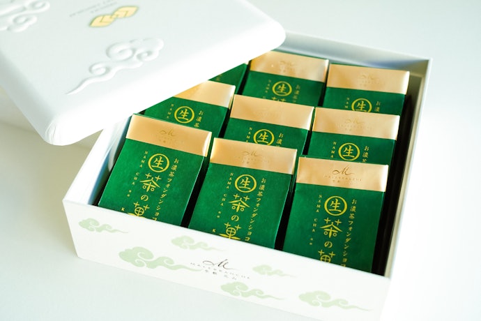 甘党の人や家族がいる人には、お菓子の詰め合わせも喜ばれる