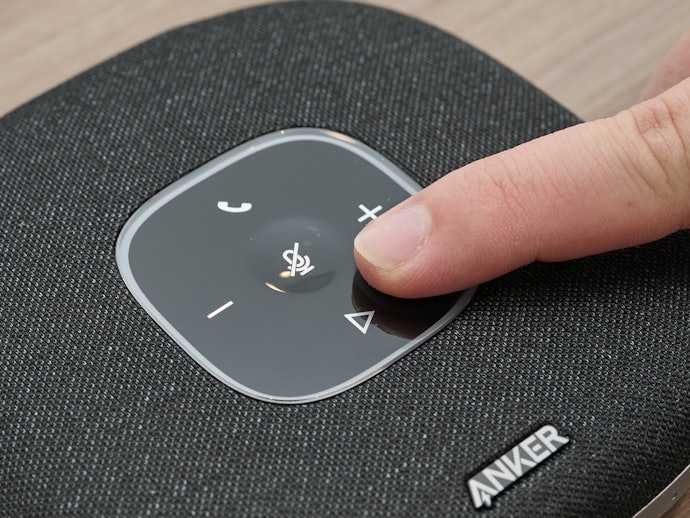 スピーカーの音質はいまひとつ。音楽視聴時などの臨場感は得にくい