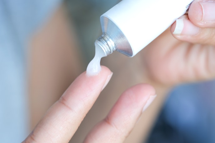 炎症・かゆみには、ステロイドや抗ヒスタミン成分配合の市販薬を選択