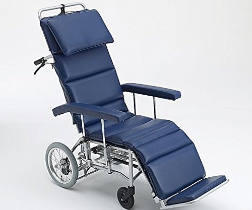 駐車ブレーキ:使用者が自立可能なら自動式、不可能なら足踏み式・手元式を確認