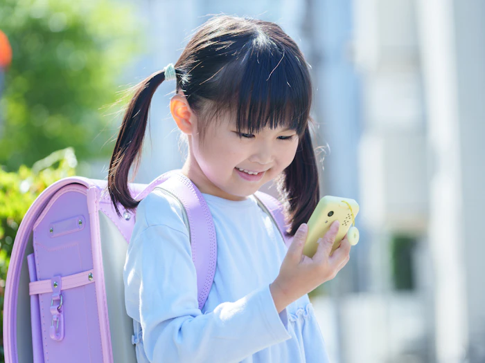ワイモバイルにキッズケータイはある?子ども用に安く使える携帯も紹介!