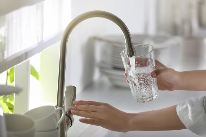 水道水のpH値はどれくらい?人体への影響や飲料水に適したpHも解説