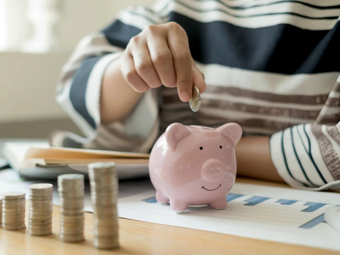 20代の平均貯金額は?必要な貯金額やお金を貯める方法を解説!