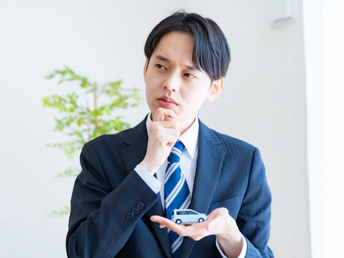 車両保険を外すタイミングはいつ?判断基準と注意点をわかりやすく解説