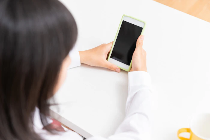 ahamo(アハモ)に学割はある?ドコモの年齢別割引は使える?