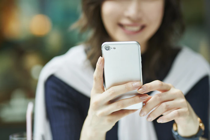 ahamo(アハモ)でキャリアメールは使える?ドコモや他社からの持ち運び方法を解説!