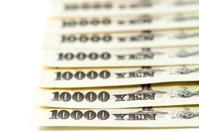 ブラックでも300万円借りる方法はある?個人融資の危険性と資金調達方法を紹介