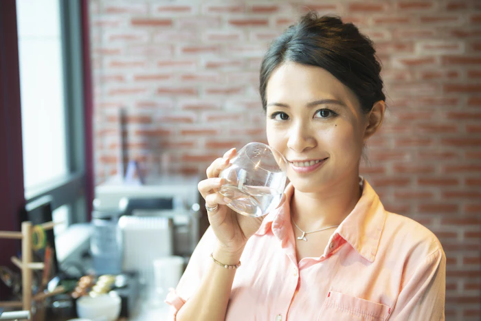 水道水の直飲みはOK?マンションだと危険?水道水の安全性について解説
