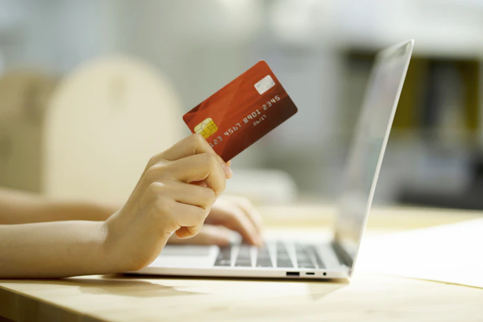 楽天モバイルの締め日はいつ?支払方法別の引き落とし日も解説