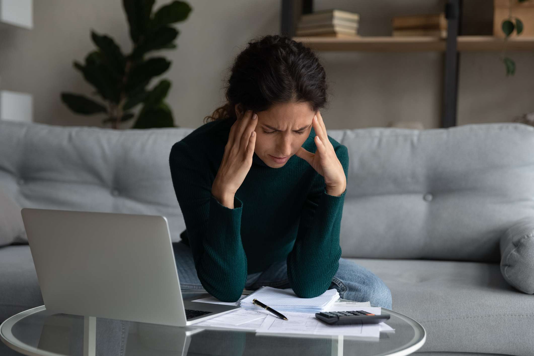 モビットの審査結果が来ないときは？審査期間や対処法を解説 | マイベスト