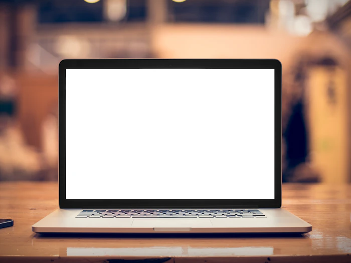 パソコンが起動しない原因と対処方法は?状況別の解決案や修理費用も解説