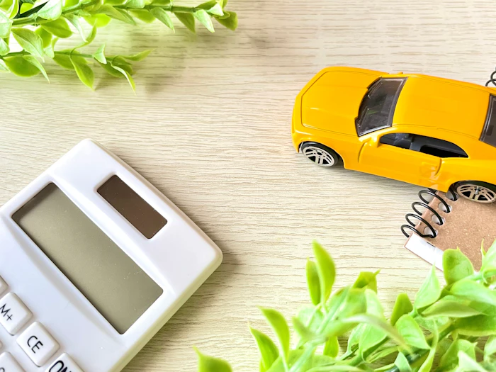 自動車保険の乗り換え方法は?おすすめのタイミングや注意点、保険料を抑えるコツも紹介!