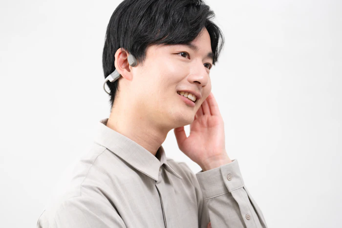 骨伝導イヤホンで難聴になるって本当?正しい知識と注意点