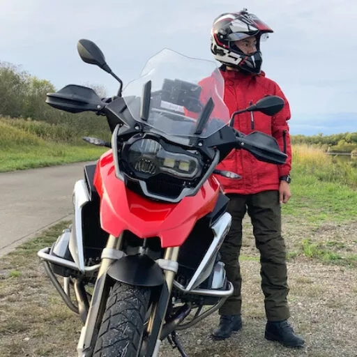 さすライダー