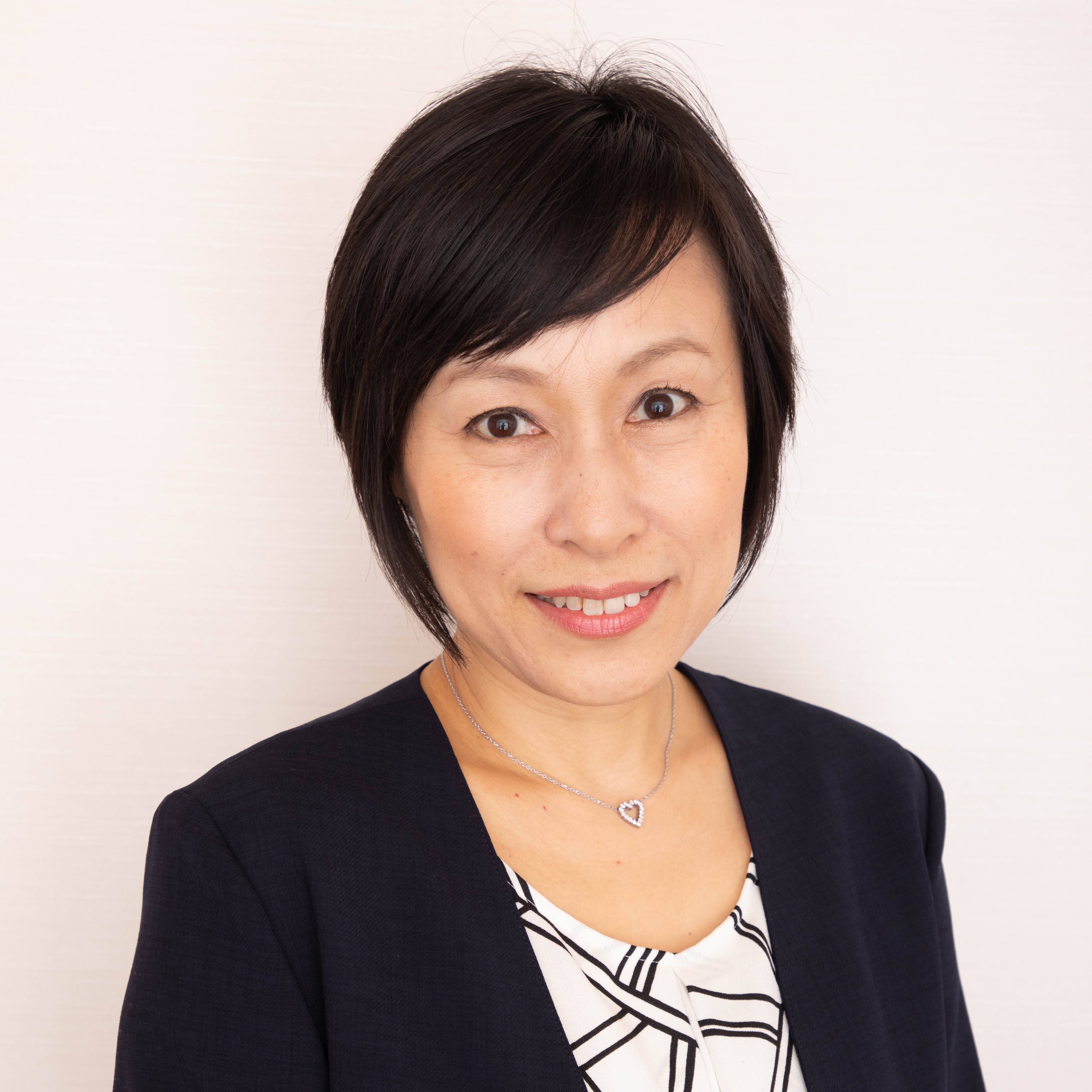 谷真由美