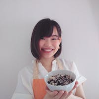 中西由紀