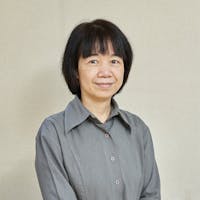 楠見フエ