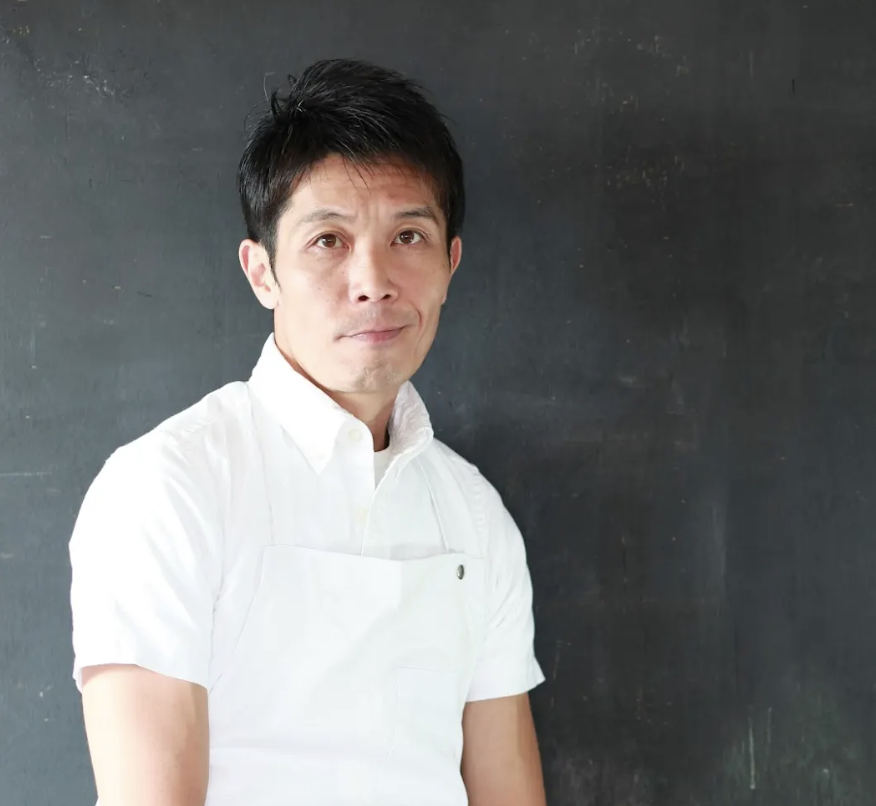 荒井康成